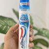 خمیر دندان پمپی آکوافرش سه کاره اصل انگلیس 100 میل - aquafresh fresh and minty toothpaste pump 100ml