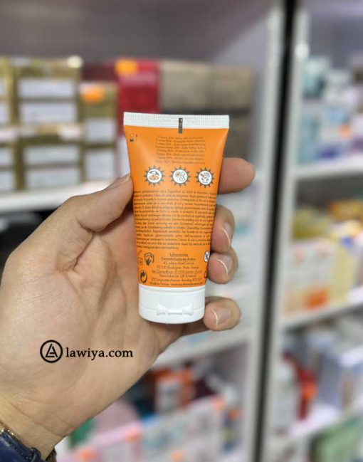 کرم ضد آفتاب اون spf 50+ با پوشش نامرئی اصل فرانسه| eau thermale avene spf 50+ fini invisible transparent finish