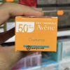 نحوه استفاده از کرم ضدآفتاب و لک اون 50+ spf فوق سبک